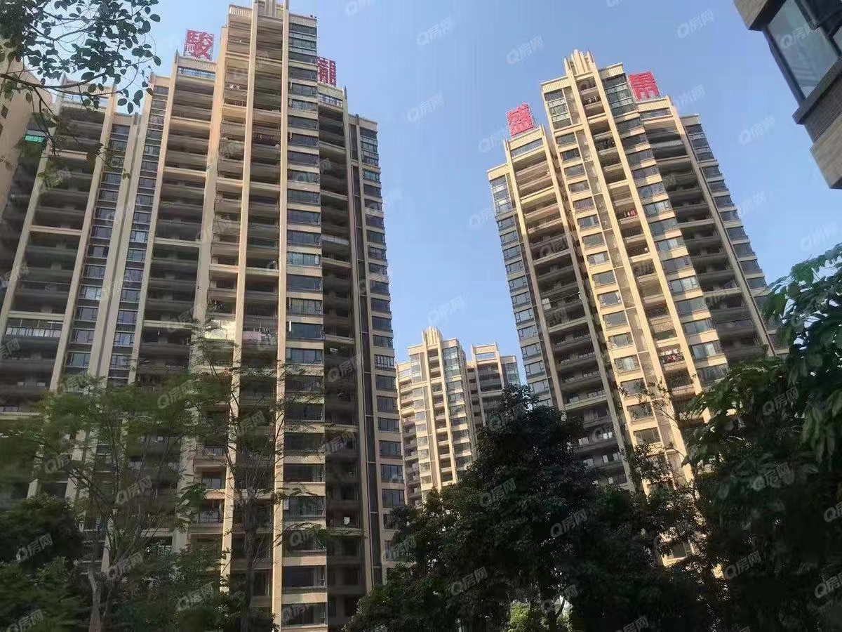 駿瓏盛景豪園均價(jià)15000元/平