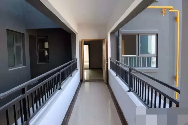 所以邊戶的住房面積會(huì)比中間戶大很多