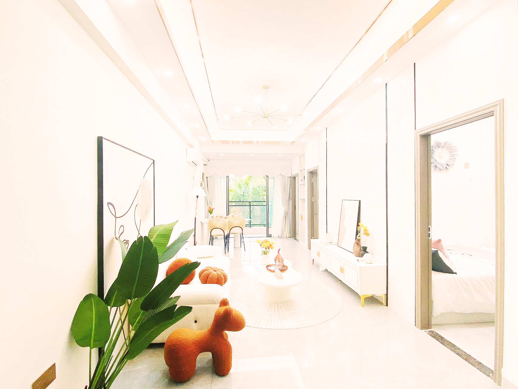 深圳石巖小產權房| 蔚藍花城 ，34.8萬/套